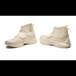 PUMA Fenty by Rihanna The Trainer High size 10
